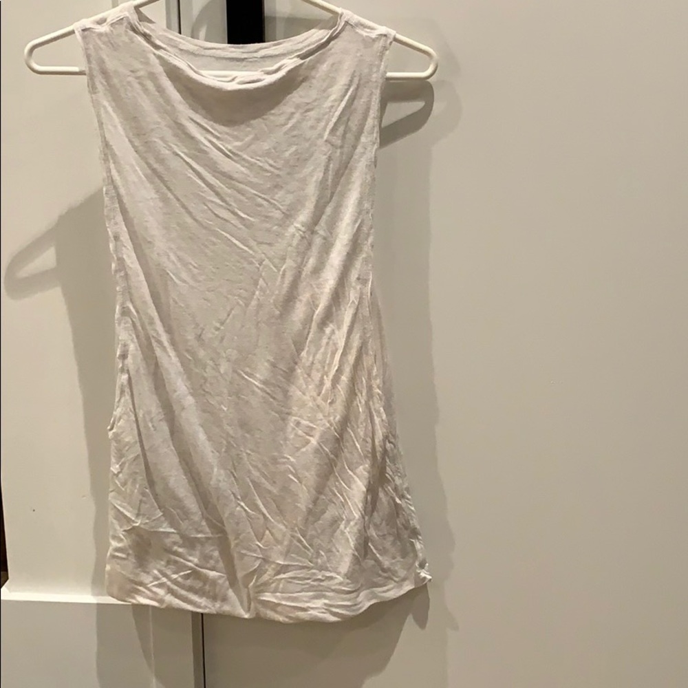 Lululemon Women’s muscle tank